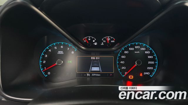 Chevrolet Korea Colorado 2022 — photo 11