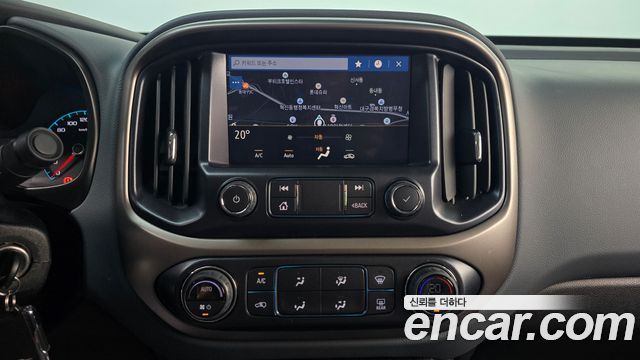 Chevrolet Korea Colorado 2022 — photo 21