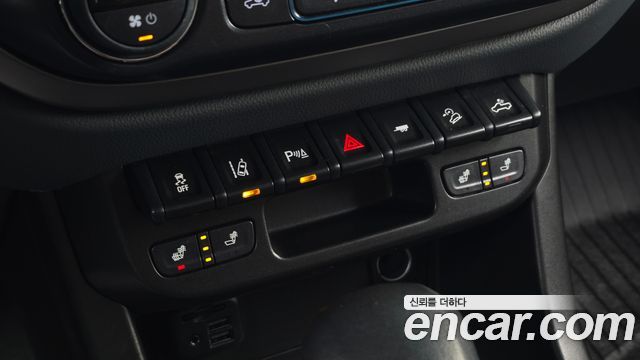 Chevrolet Korea Colorado 2022 — photo 28