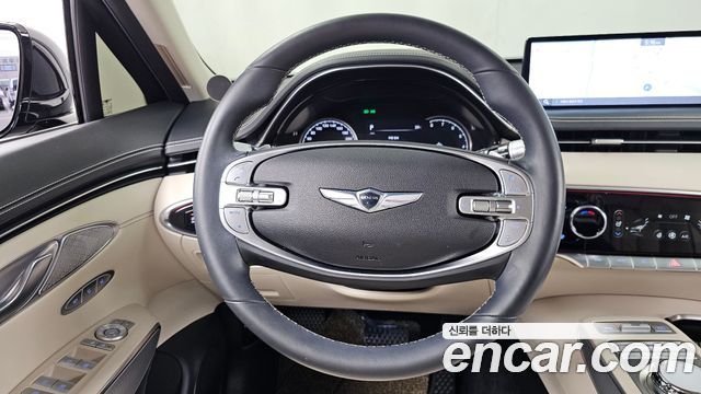 Genesis GV70 2021 — photo 13