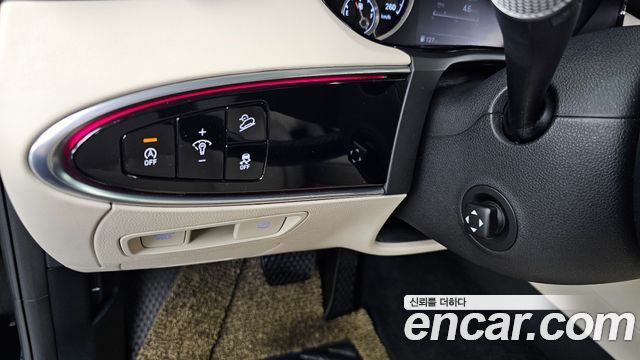 Genesis GV70 2021 — photo 14