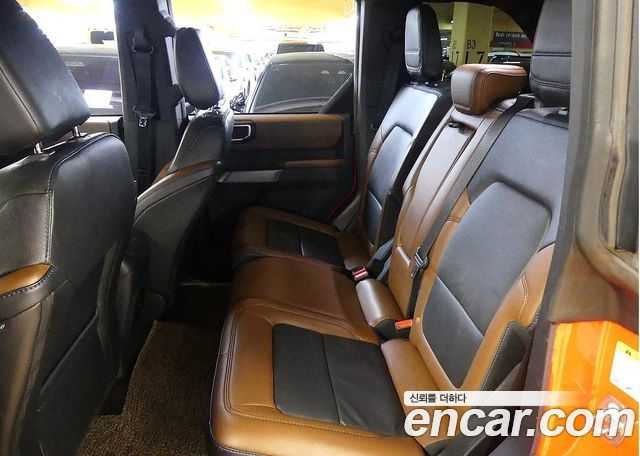 Ford Bronco 2023 — photo 17
