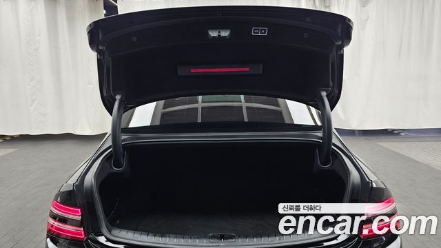 Genesis G80 2022 — photo 22