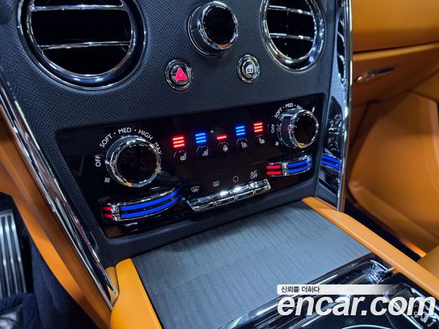 Rolls-Royce Cullinan 2020 — photo 13