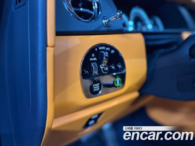 Rolls-Royce Cullinan 2020 — photo 16