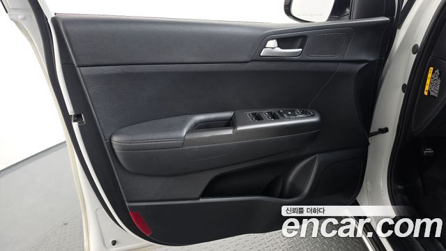 Kia Sportage 2018 — photo 14