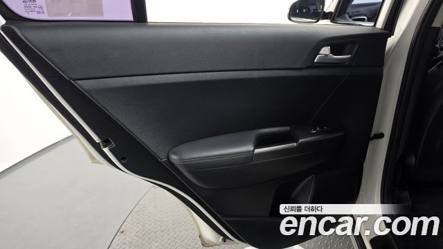 Kia Sportage 2018 — photo 15