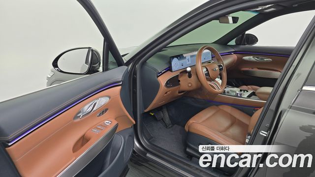 Genesis GV70 2025 — photo 13