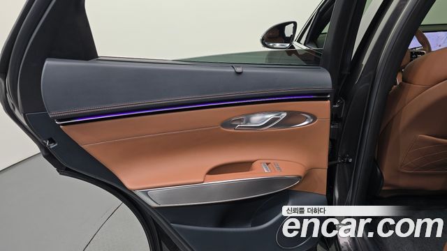 Genesis GV70 2025 — photo 15
