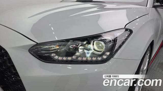 Hyundai Veloster 2019 — photo 8