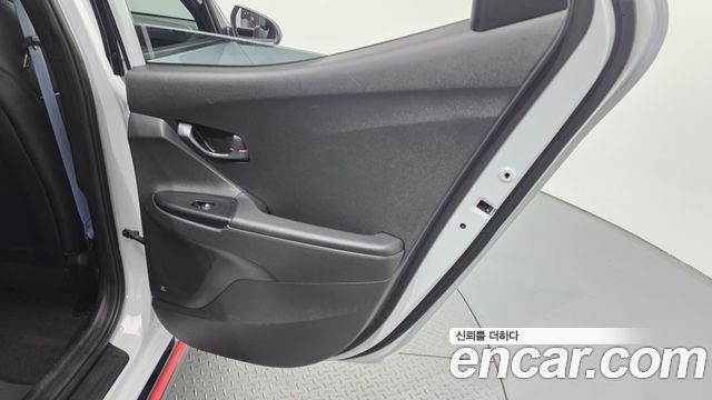 Hyundai Veloster 2019 — photo 15