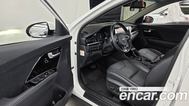 Kia Niro 2022 — photo 13