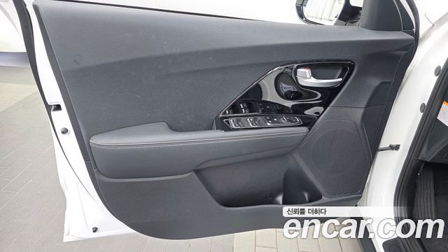 Kia Niro 2022 — photo 14