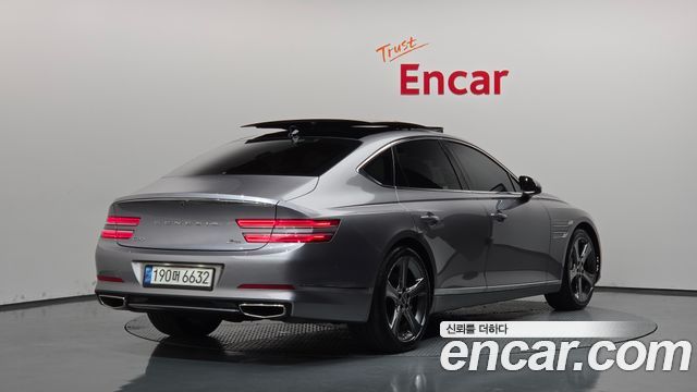 Genesis G80 2022 — photo 2
