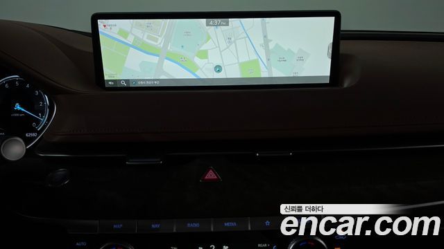 Genesis G80 2022 — photo 18