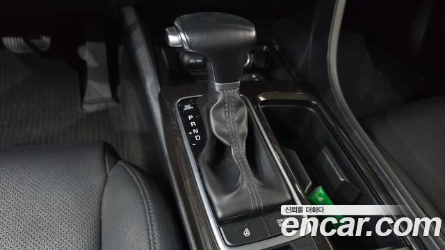 Kia K5 2019 — photo 9