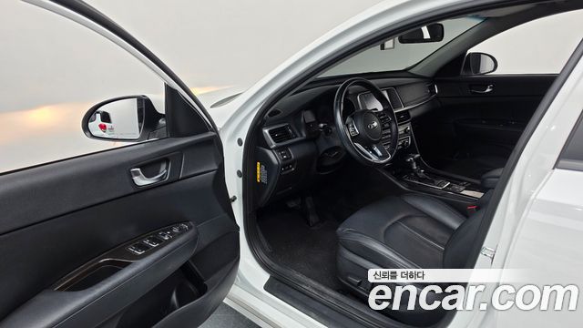 Kia K5 2019 — photo 10