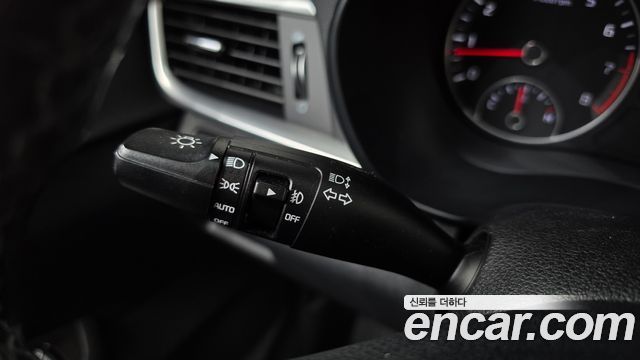 Kia K5 2019 — photo 16
