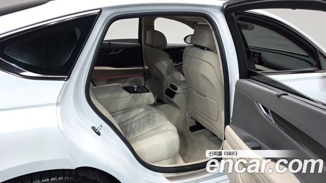 Genesis G80 2027 — photo 18