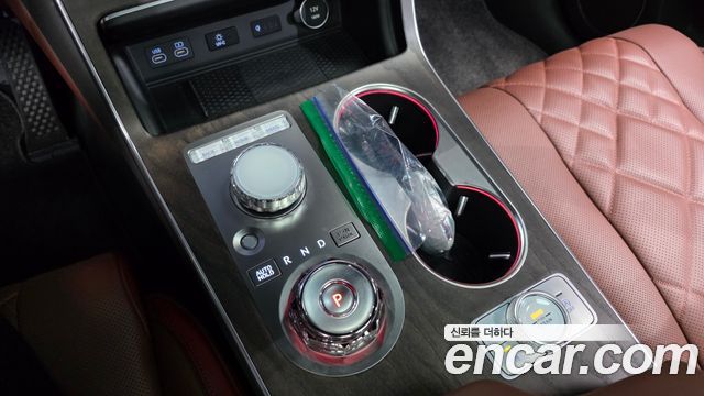 Genesis GV80 2024 — photo 9