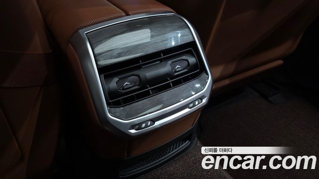 BMW i7 2024 — photo 33