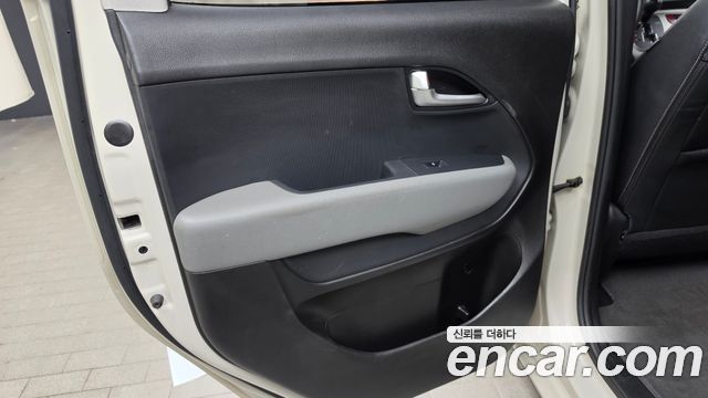 Kia RAY 2022 — photo 15