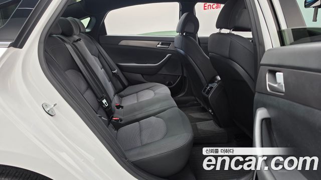Hyundai Sonata 2015 — photo 17