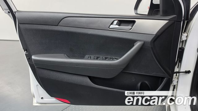 Hyundai Sonata 2015 — photo 14