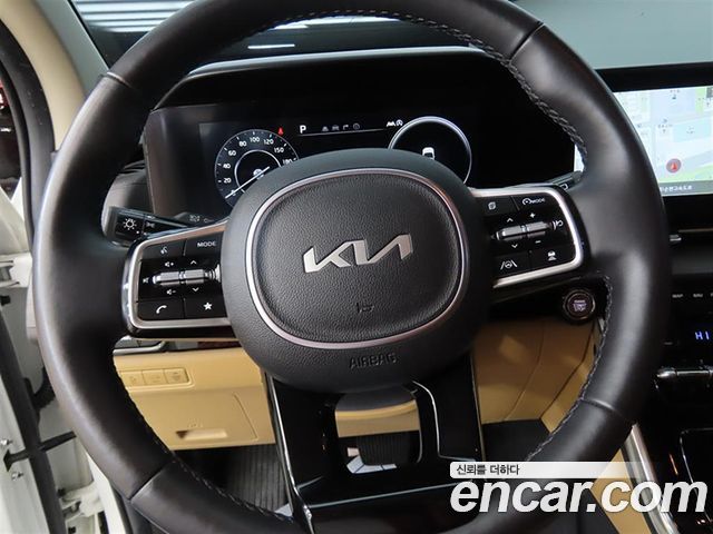 Kia Canival 2023 — photo 8