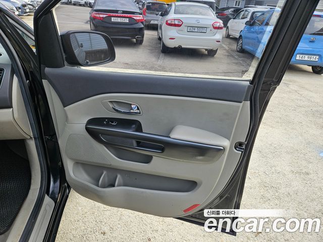 Kia Canival 2017 — photo 11