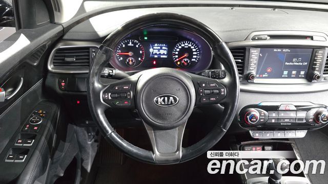 Kia Sorento 2015 — photo 14
