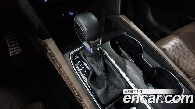 Hyundai Santafe 2019 — photo 12