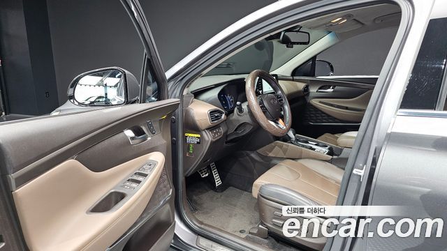 Hyundai Santafe 2019 — photo 13