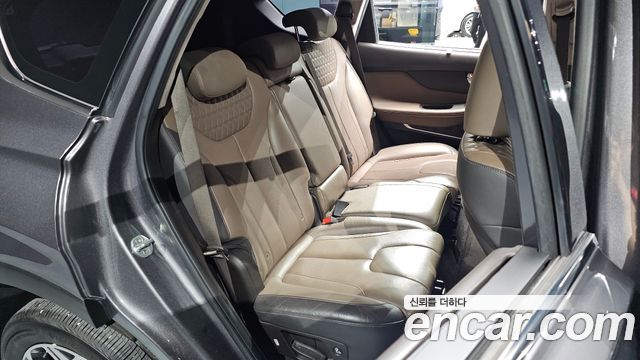 Hyundai Santafe 2019 — photo 17