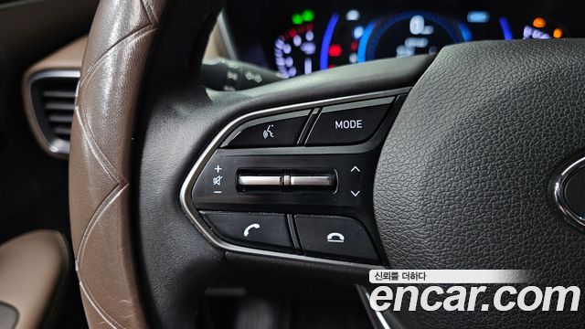 Hyundai Santafe 2019 — photo 26