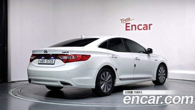 Hyundai Grandeur 2015 — photo 2