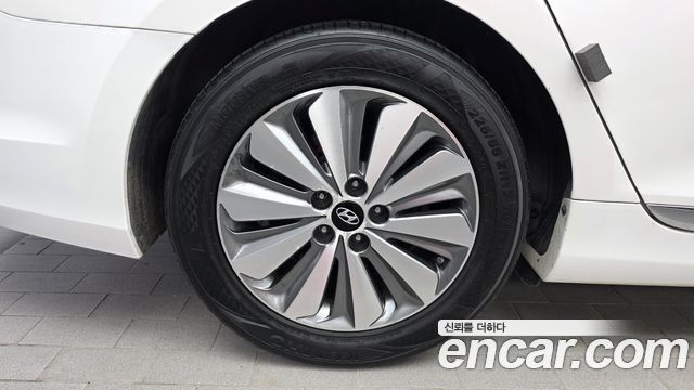 Hyundai Grandeur 2015 — photo 5