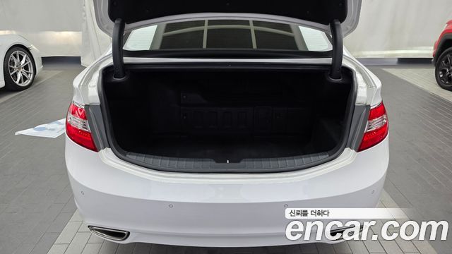 Hyundai Grandeur 2015 — photo 26