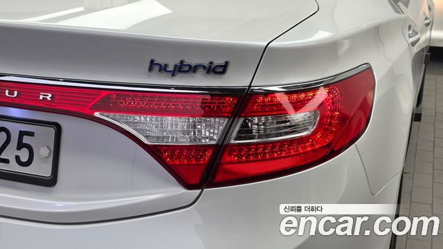 Hyundai Grandeur 2015 — photo 9