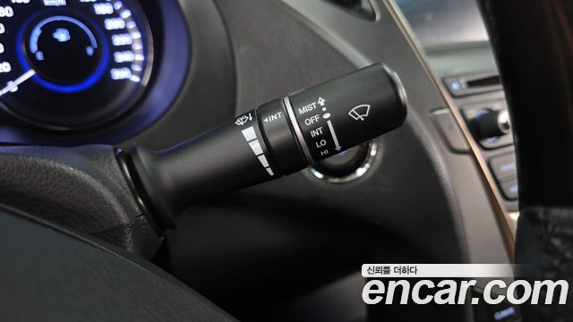 Hyundai Grandeur 2015 — photo 28