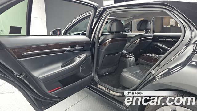 Genesis EQ900 2018 — photo 18