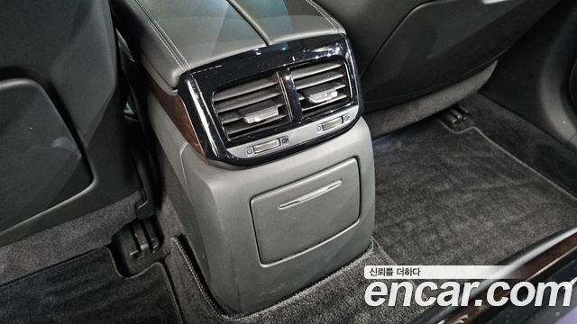 Genesis EQ900 2018 — photo 32
