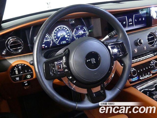 Rolls-Royce Ghost 2022 — photo 9