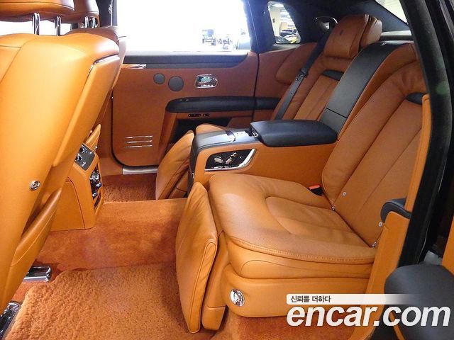 Rolls-Royce Ghost 2022 — photo 14