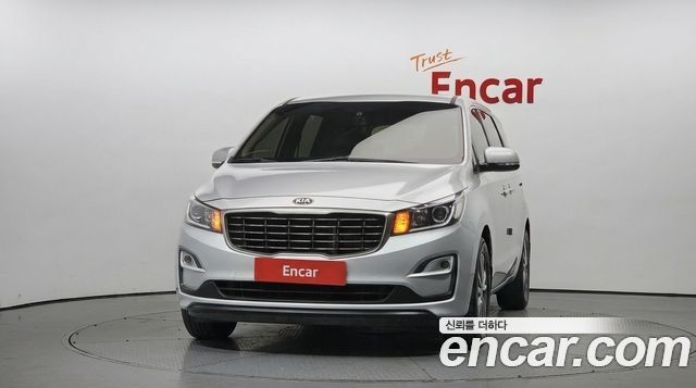 Kia Canival 2020 — photo 3