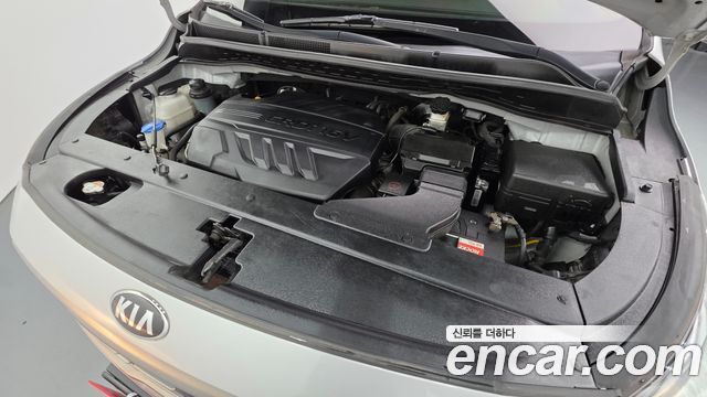 Kia Canival 2020 — photo 6