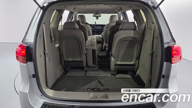 Kia Canival 2020 — photo 19