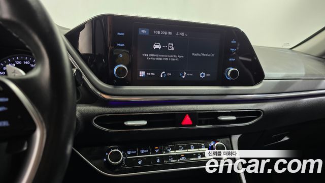 Hyundai Sonata 2022 — photo 13
