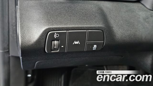 Hyundai AVANTE 2021 — photo 13