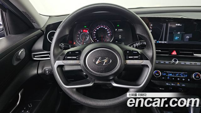 Hyundai AVANTE 2021 — photo 16